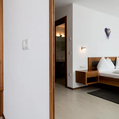 Hotel Garni Sunela 3*