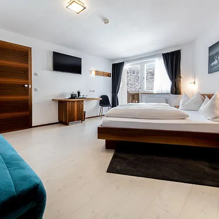 Garni Sunela 3*