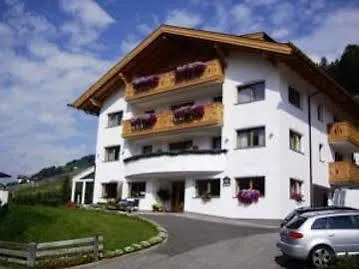 Garni Sunela 3*